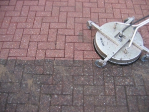 Patio-and-Driveway-Jet-Washing-Cleaning-in-oxted