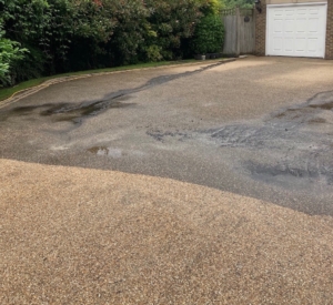 resin-driveway-cleaning